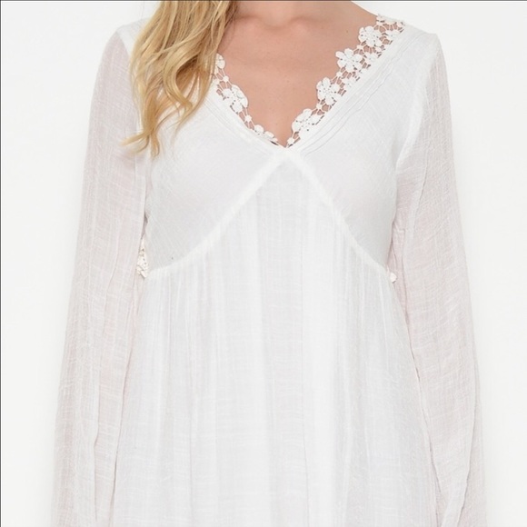 🆕 Romantic Bell Shaped Sleeve White  V Neck Dress - Picture 3 of 4